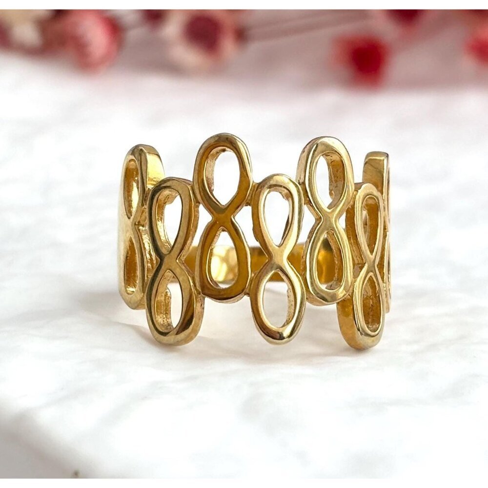 Swirly Alternating 8's Boho 90's Gold Toned Costume Jewelry Vintage Ring - sz 9